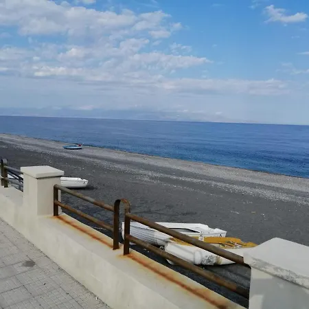Casa Sole Mare * Roccalumera